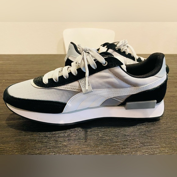 Puma Men's Black and White Sneakers - Picture 9 of 10